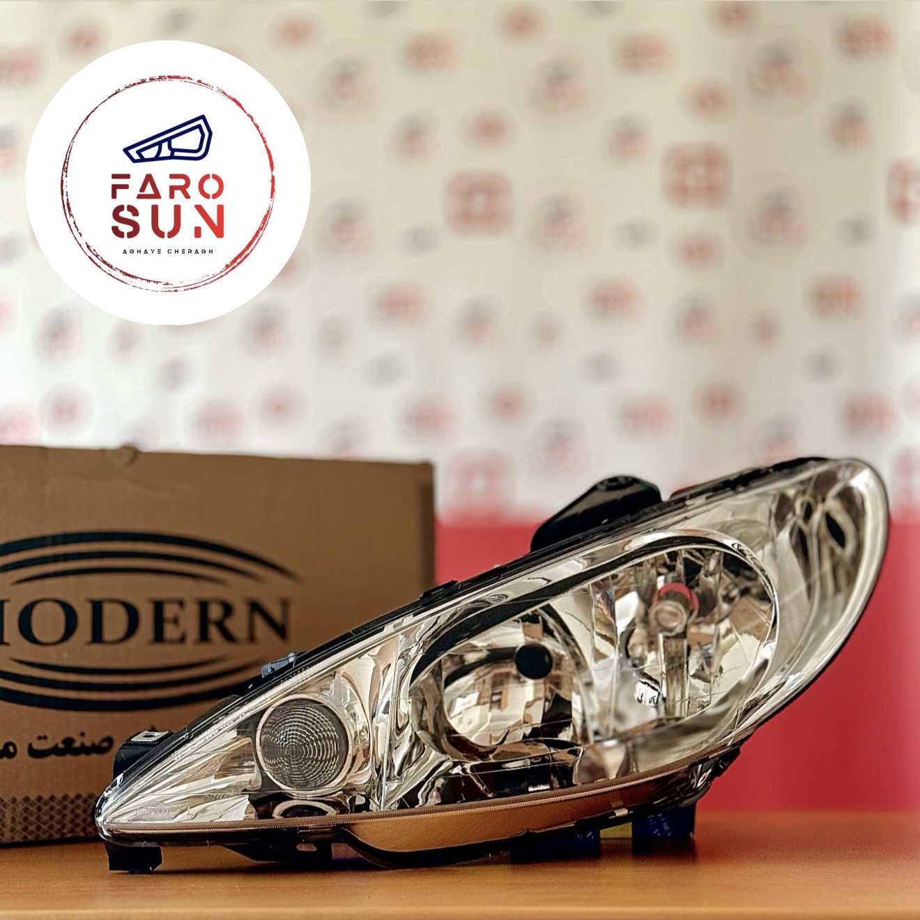 چراغ جلوی پژو 206 برند مدرن صنعت (سمت چپ)