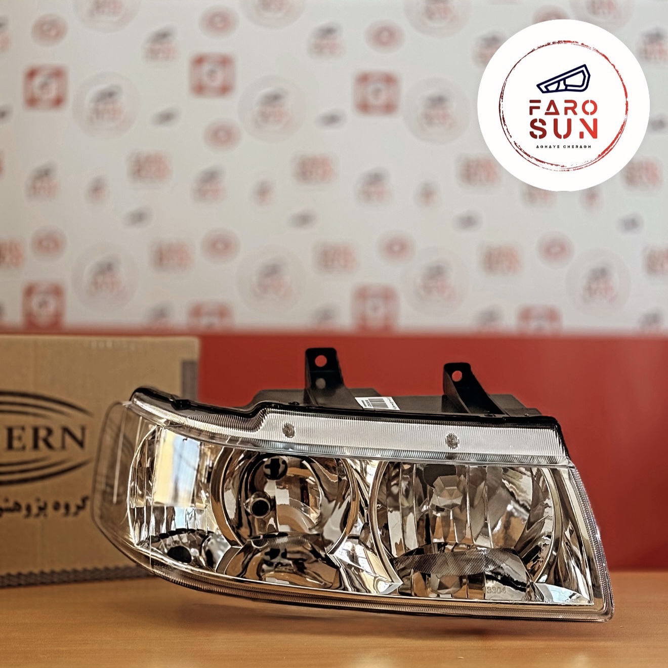 چراغ جلوی سمند Lx برند مدرن صنعت (سمت راست)